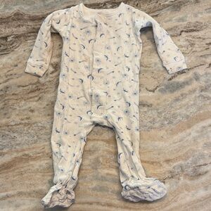 Magnetic me moon song Footie - size 12-18M
